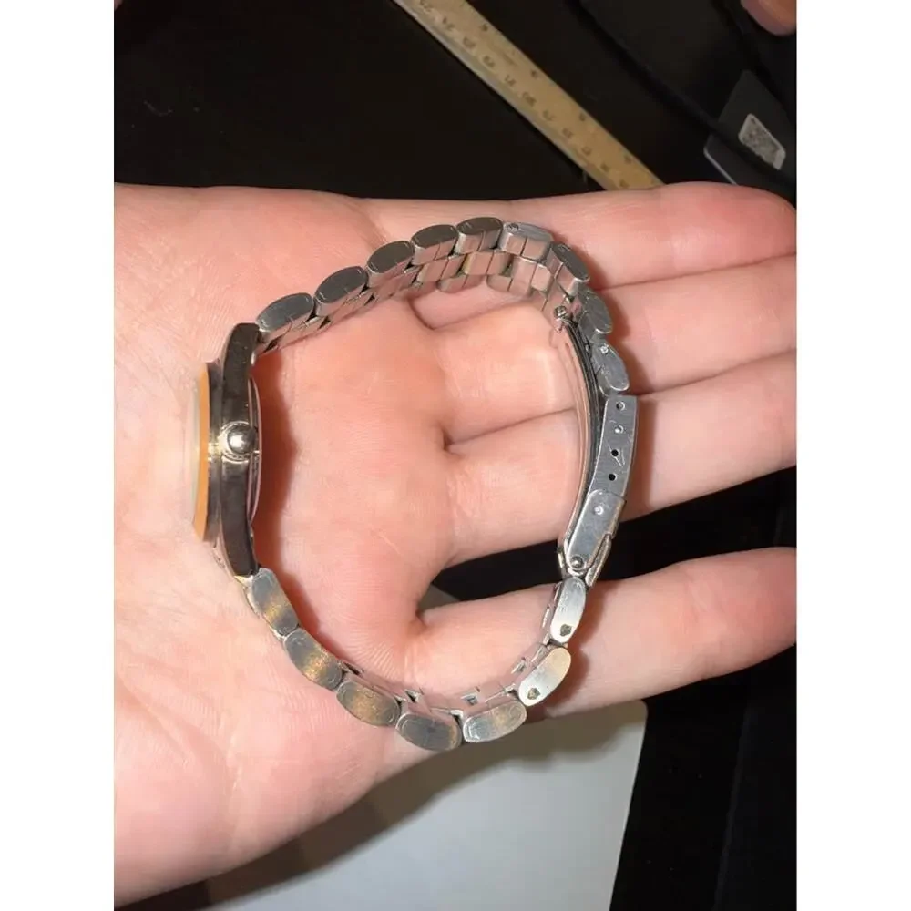 Guess needs battery
